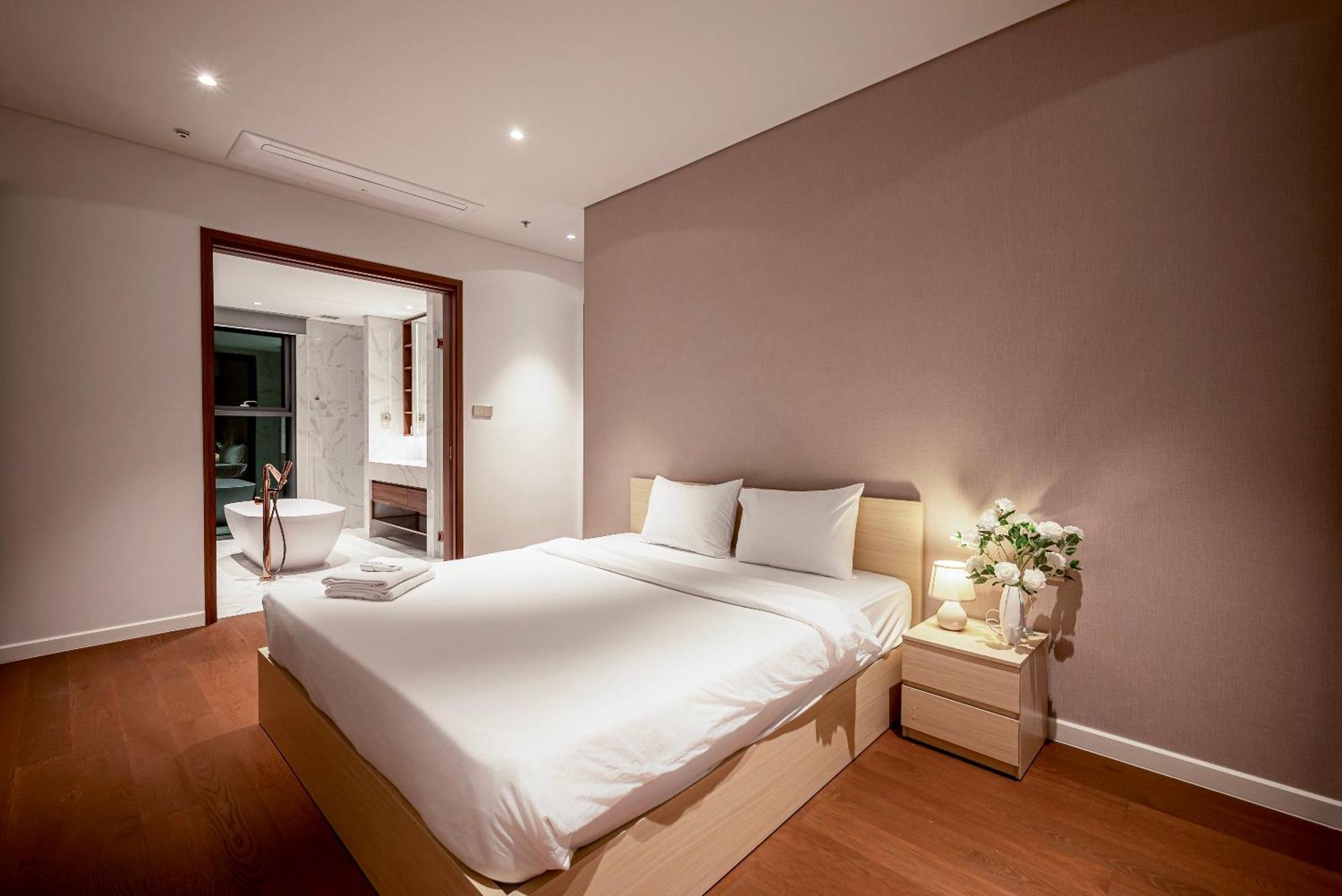 Saigon The Metropole - Residences Complex - By Svillage "Escape To Perfection" Thành Pho Ho Chí Minh Esterno foto